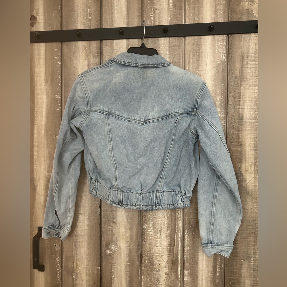 BLANKNYC Cropped Elastic Waist Denim Bomber Trucker Jacket, XS - Picture 7 of 10